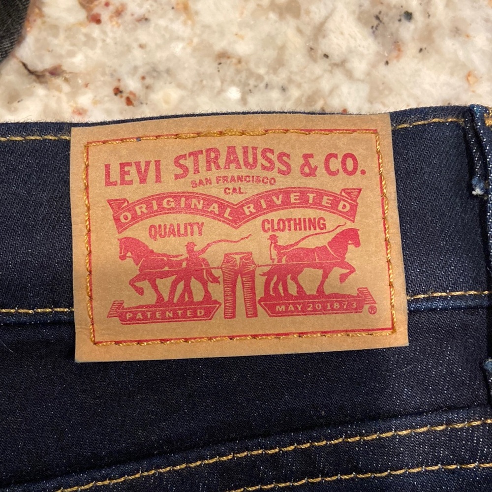 Levi’s woman’s jeans